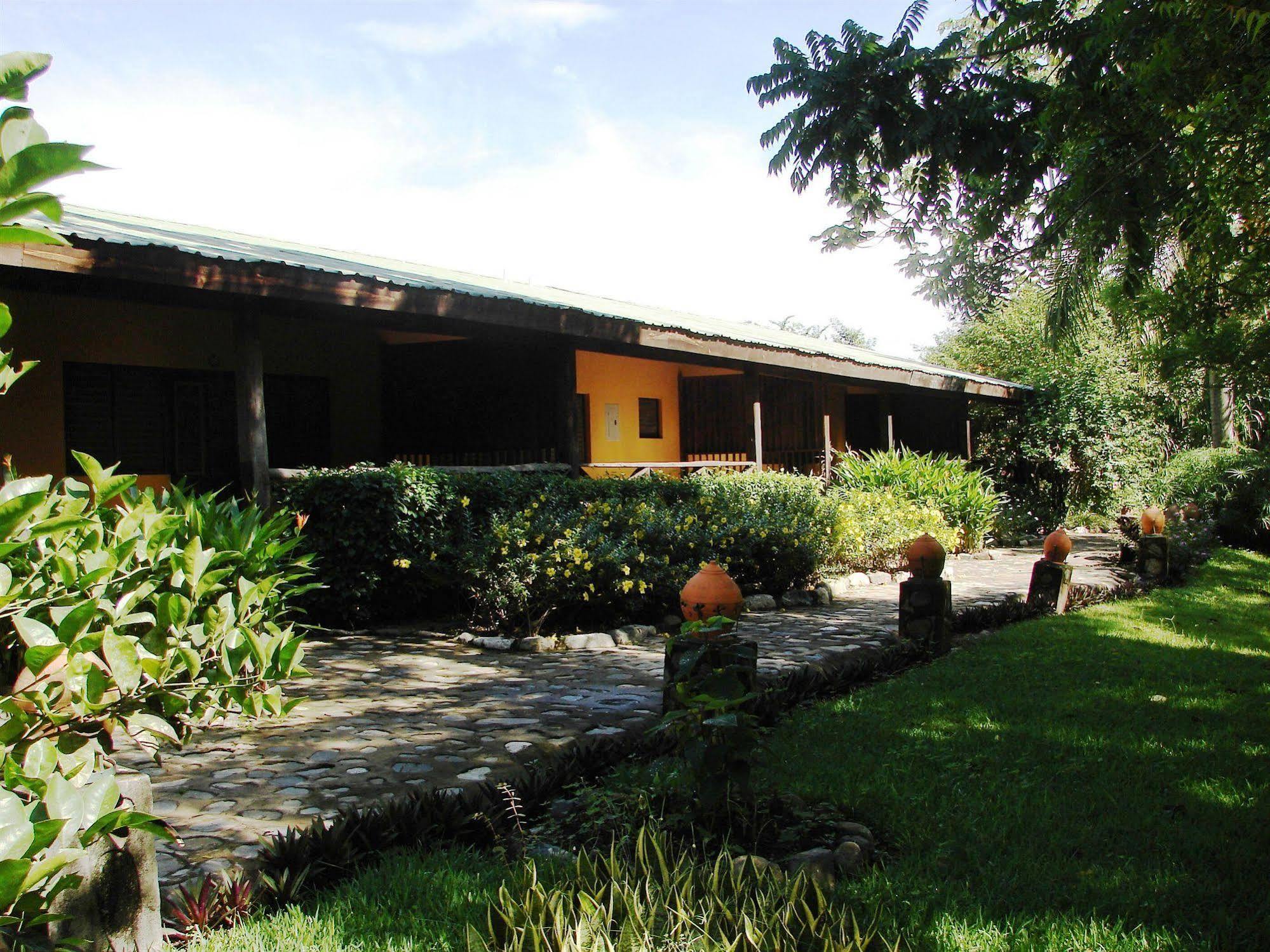 Rancho Baiguate Hotel คาราวากวา ภายนอก รูปภาพ